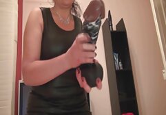 男性の馬は就学前の肛門に雌犬を入れました 男 と 女 セックス 動画