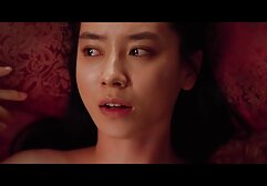 裸の女性の花はLに描かれています。 女性 無料 セックス 動画